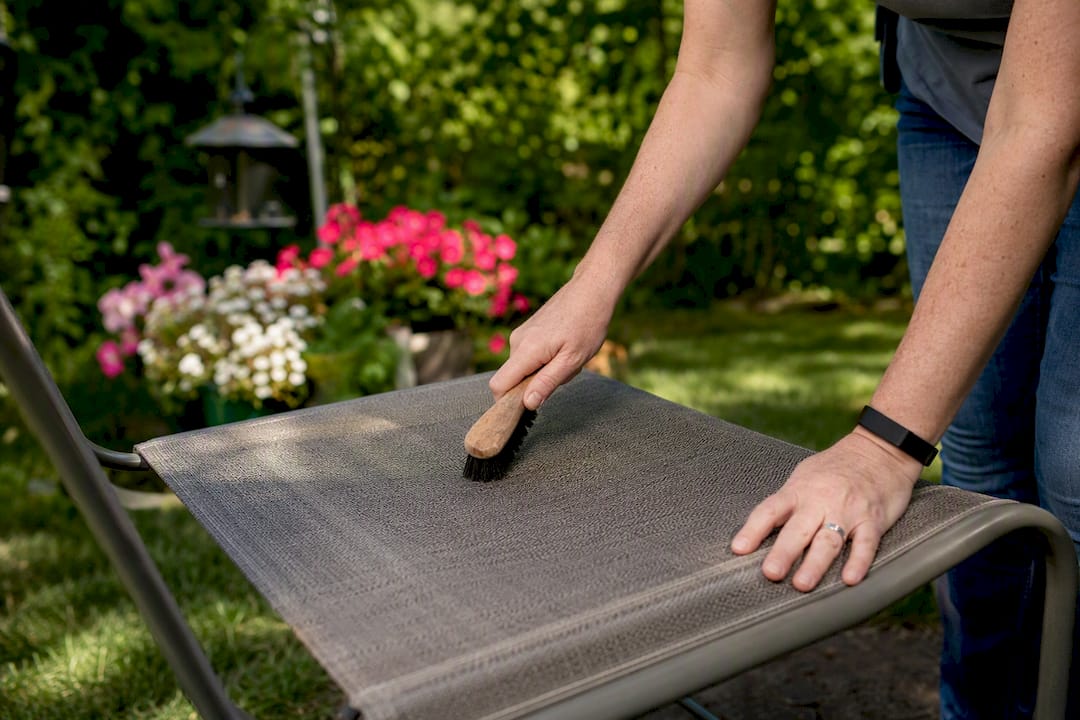 How to Clean Mesh Lawn Chairs Without Wrecking Them